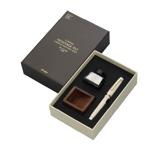 【美品】カスタムヘリテイジ912 m字幅 PILOT パイロット 万年筆 カスタムヘリテイジ FKVH-2MR-B